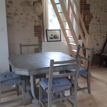 Charmante Ancienne Gare Halte Relais Bonsmoulins 외부 사진